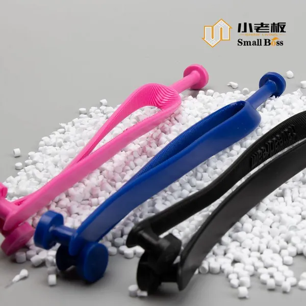 Manufacturer's Flexible PVC Compound Granules for Molding Sports Shoes Soles Applications in Africa Market photo-3