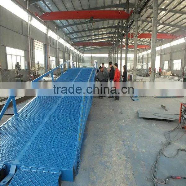 Solid Tyres FOUR-WHEEL Mobile Hydraulic Yard Ramp photo-5