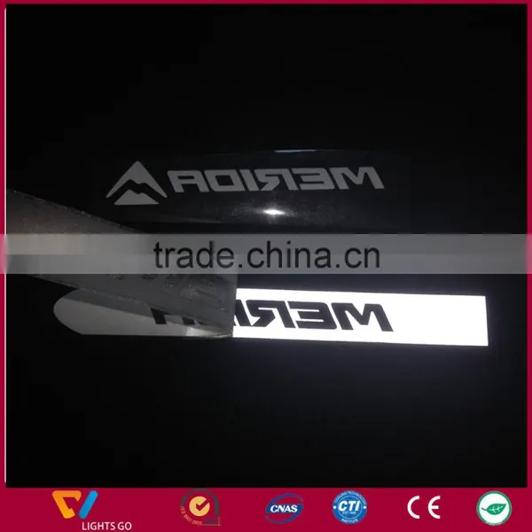 Heat Transfer Reflective Hot Melt Glue for Logo on Textile Products photo-4