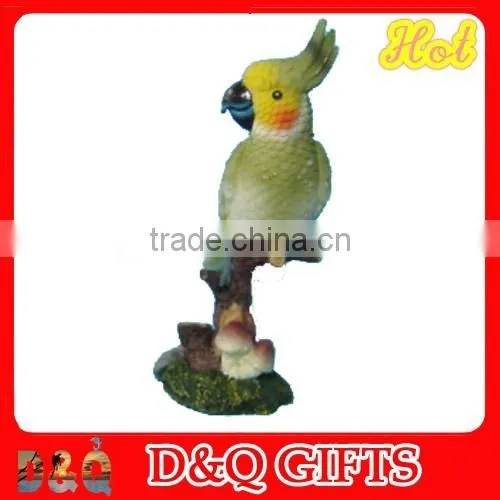 Parrot Polyresin Figurine photo-3