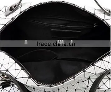Set of Check Tote Bags With Plastic Check Design, White and Black Handbags photo-5