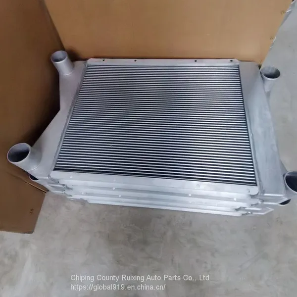 High Performance Construction Machinery Parts 97046 /504015564 New Excavator Hydraulic Oil Cooler Radiator Water Tank photo-3