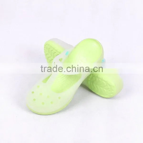 China Women Rubber Sandal Slipper