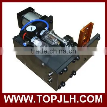 Automatic Pin Badge Maker Machine photo-5