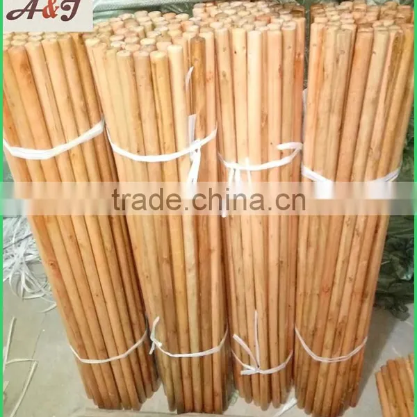 High Quality Quality Varnish Wooden Broom Handles photo-3