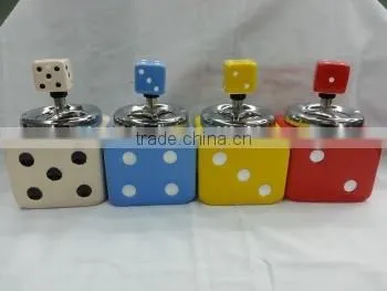 Spot Commodity White Ceramic Dice Spinning Push Down Cigarette Ashtray photo-2
