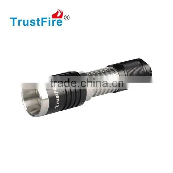 Cheapest Beam Focus Light TrustFire Z8 Searchlight Long Range Flashlight Night Vision 600LM photo-2