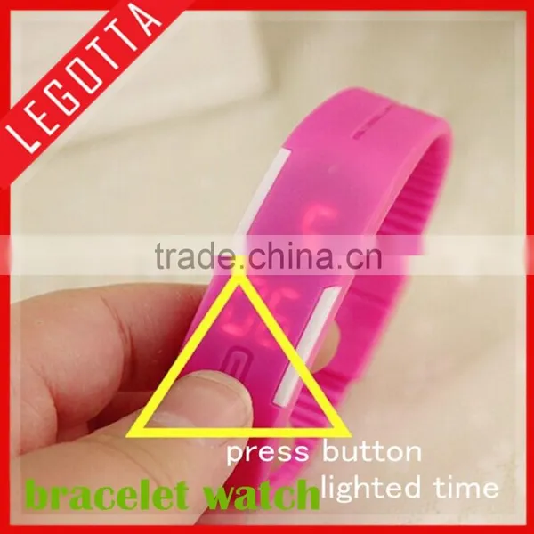 China Factory Directly Supply Cool Smart Bracelet Watch Men Silicone photo-3