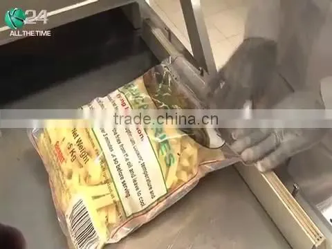 New Type Good Quality Commercial Vacuum Packing Packaging Forming Machine photo-4