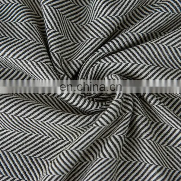 China Factofy Cheap 100% Cotton Skin Touch Decorative Washable Plain Throw Cable Knit Body Pillow Covers photo-5