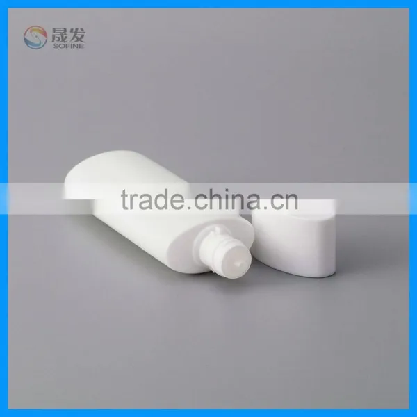 Plastic Empty Sunsceen Bottle photo-3
