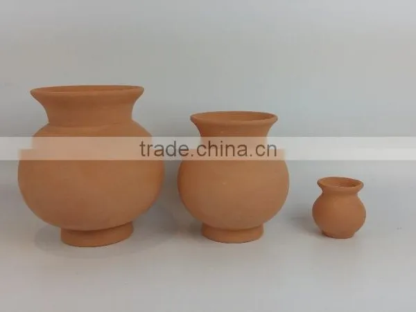 Terracotta Uncoated Urns and Pots