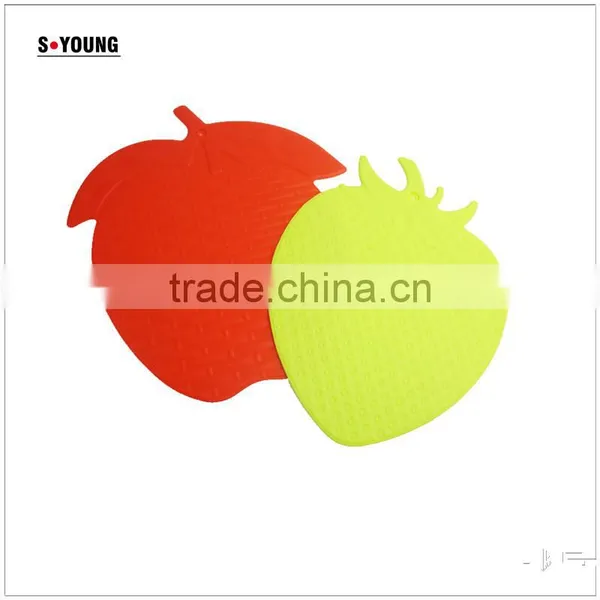 16156 Strawberry Shape Silicone High Temperature Heat Insulation Mat photo-3