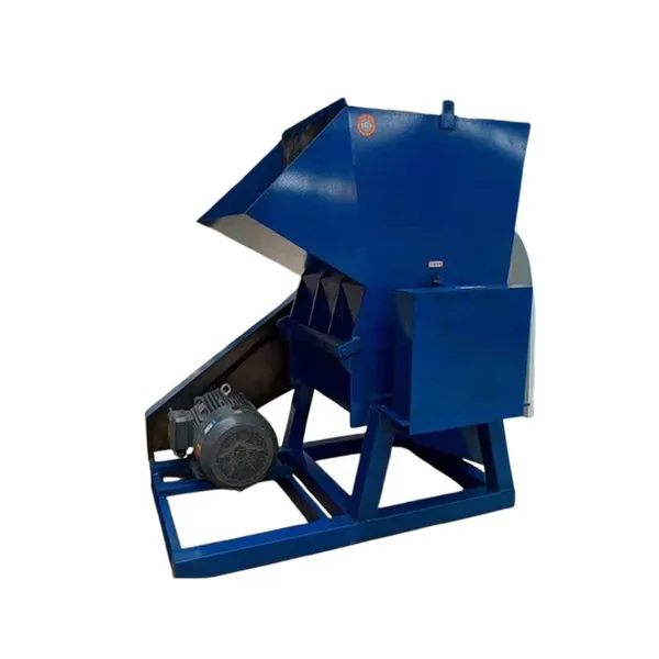 Single V-Type Blade Plastic Crusher for Efficient PET, HDPE, PP Material Processing photo-3