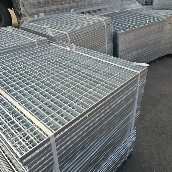 Custom Size Welded Platform Grating Metal Bar Grating for Chemical Factory Operation Platform