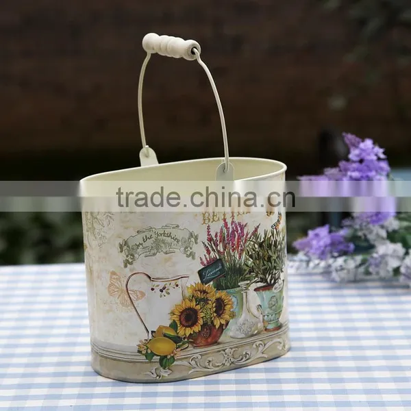 Leakproof Colorful Oval Shape Ice Bucket With Wooden Handle photo-3