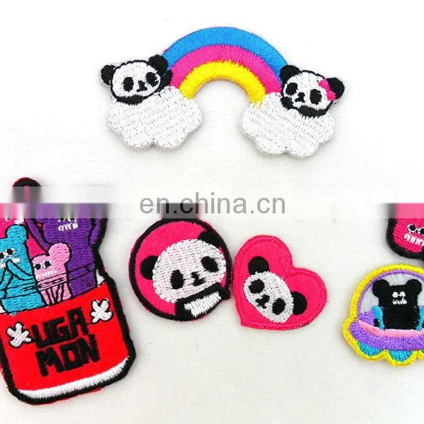 Customized Heart Polyester Embroidery Patch Embrodered Iron Patch photo-4