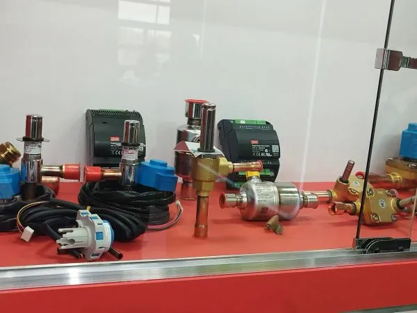 Danfoss Differential Pressure Controller Oil Pressure Protection Switch 060B170 -060B171 -060B172 -060B178 -060B173 -060B166 -060B167 photo-5