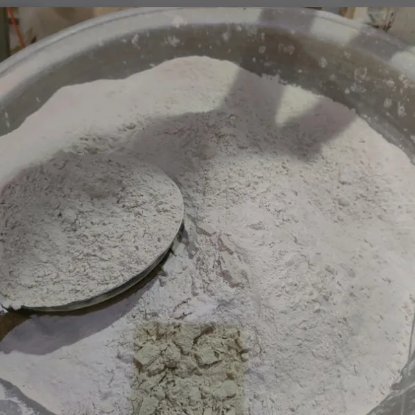 China HCM Bentonite Ore Raymond Pulverizer, Professional Ceramic Grade 200 Mesh Bentonite Powder Making Machine, 20 Ton Per Hour Grinding Capacity photo-5