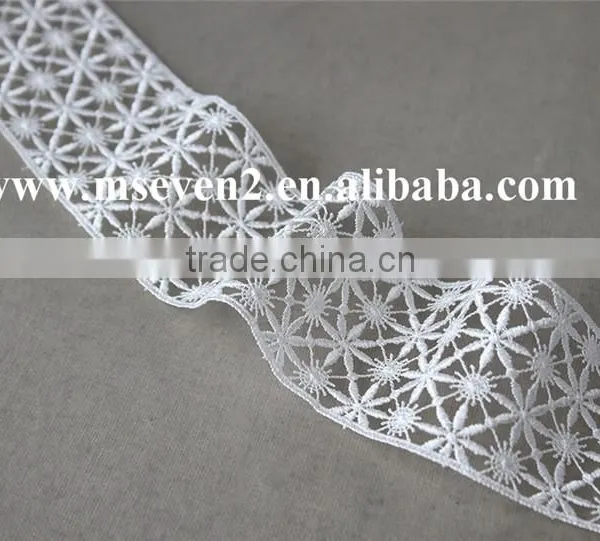 New Decoration Embroidery Lace Designs Lace in 5cm in White 100% Polyester Flower Pattern Embroidery Lace Trim photo-2