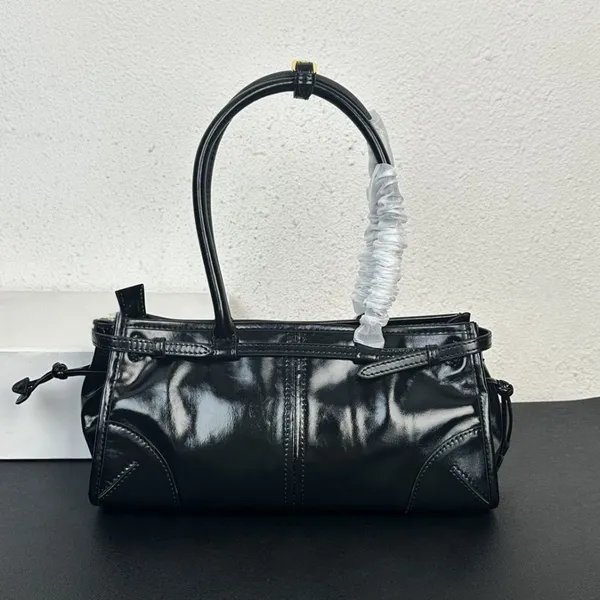 Original Wholesale Lady 1: 1 Mirror Women Designer Replica Online Store Famous Brand Luxury Classic Replicas Shoulder Bags Purse Leather Leisure Bag photo-2