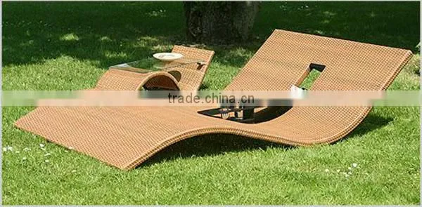 Modern Double Rattan Sun Lounge Wicker Outdoor Lounge Furniture photo-2