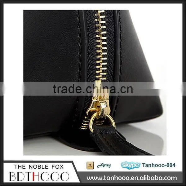 10 Years Factory Promotion Simple Design Newest Handmade Custom Makeup Bag For Women and Men photo-3