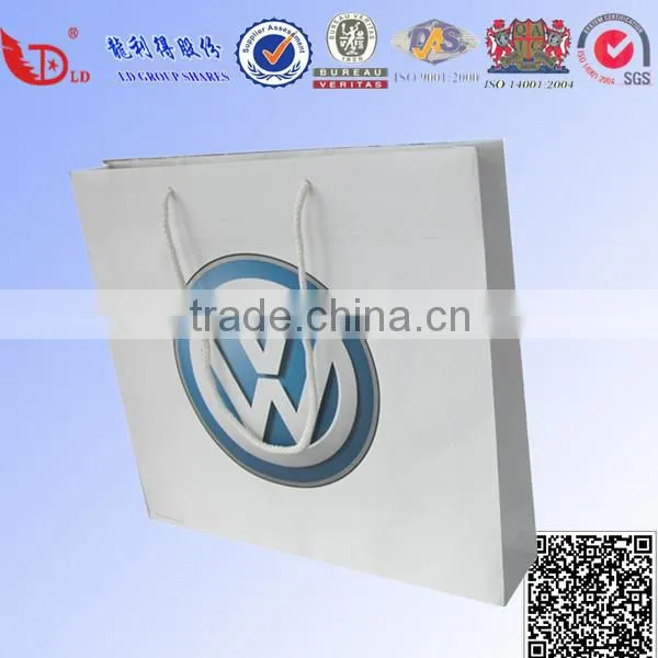 Customized Printed Luxury Promotional Paper Shopping Bag photo-5