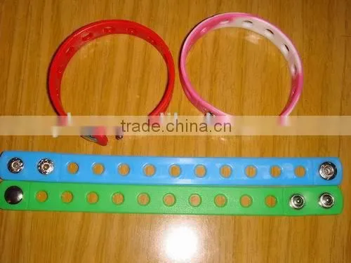 ColorSpray Silicone Wristbands Bracelet With Customized Logo photo-2