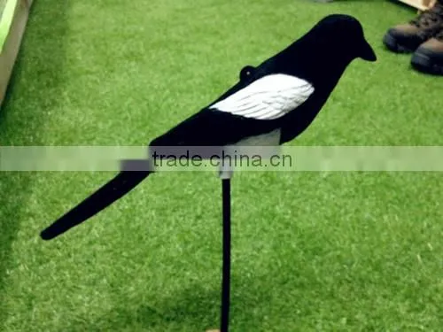 Supply Flocked Plastic Magpie Hunting Decoys Bird Decoys for Outdoor Hunting