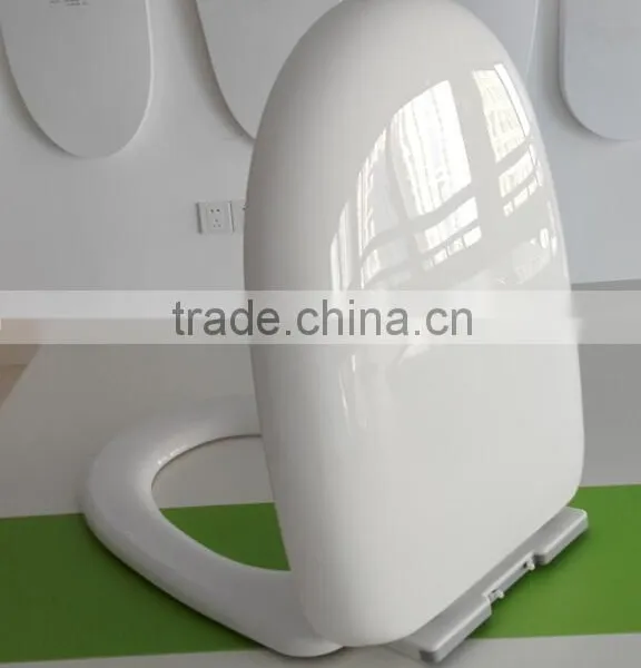 China Factory Supply Plastic Material 3 Piece Toilet Seat photo-3