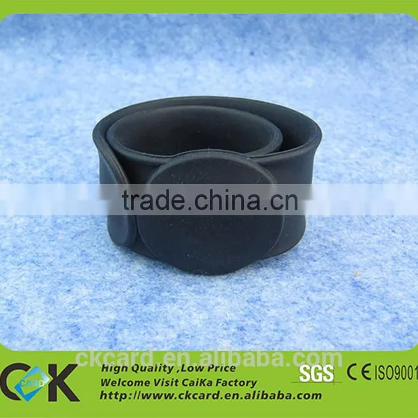 Customize Silicone Pat Band Snap Bracelet Wholesale photo-4