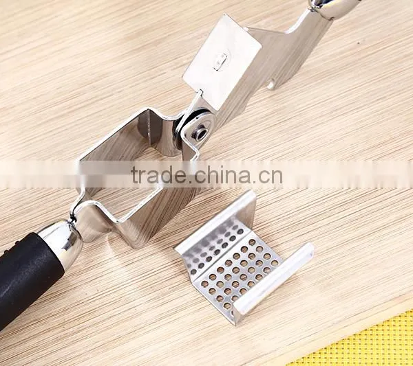 2016 Hot Sale Kitchen Accessories Garlic Press Galic Peeler photo-5