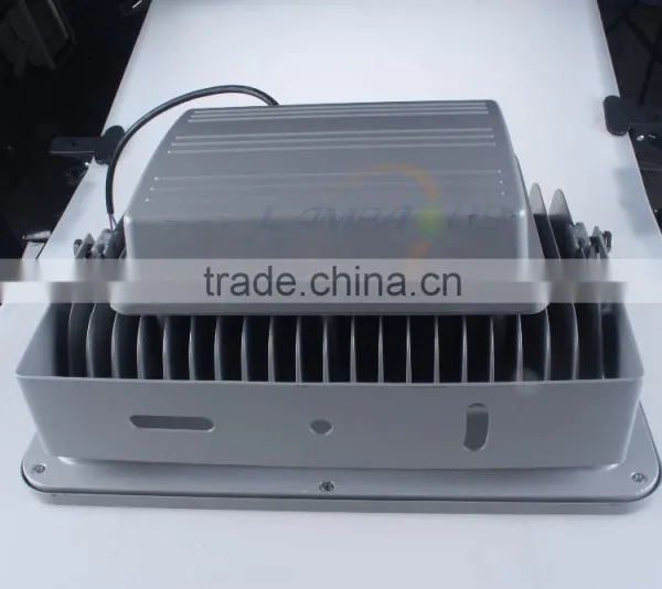at Cheap Price 5 Years Warranty High ra Ip65 Waterproof Super Bright Outdoor Stadium Lighting 150w Led Floodlight photo-4