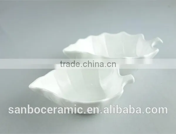 Beautiful Small White Porcelain Leaf-shaped Plate photo-2