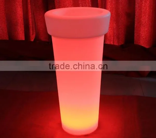 Transparent Plastic Ice Bucket Used for Cooling Wine photo-5