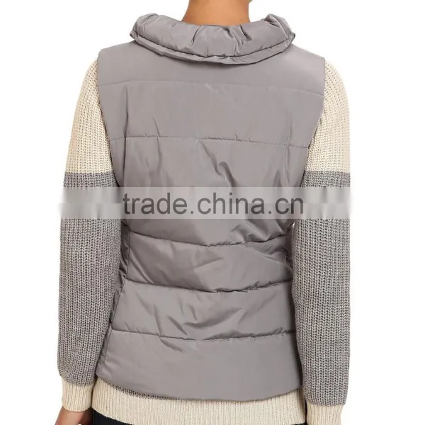 OEM Fashion Lined Womens Padded Gilet With Pillow Collar photo-3