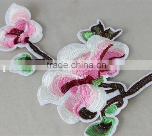 Beautiful Pink Color Wild Peach Flower Embroidery Patch Fashion Applique Polyester Logo Patches for Garment photo-5