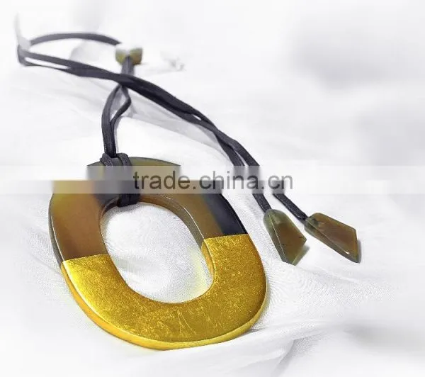 Buffalo Horn Necklace With Lacquered Finishing photo-2