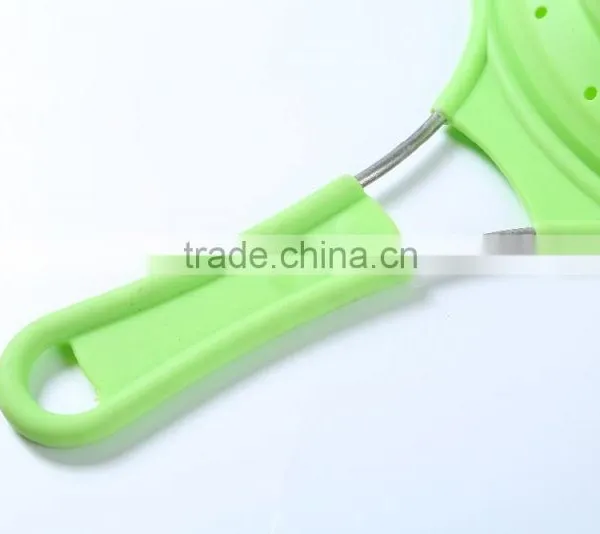 Silicone Folding Kitchenware Colander With Handle photo-2