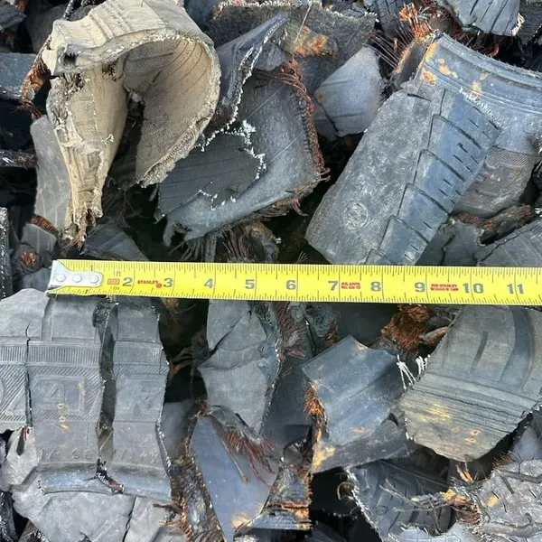 Car Tyres Recycling Machine Rubber Crusher Tyre Heavy Duty Shredder