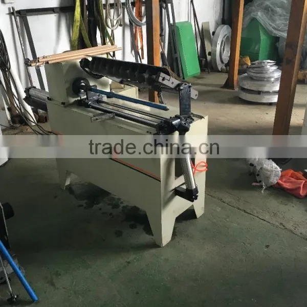 Automatic paper tube core cutter