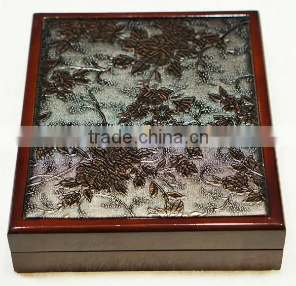 Fashion High End Logo Print Wooden Gift Boxes Wooden Jewelry Boxes for Unique Jewelry Packaging photo-4