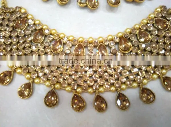 Golden Crystal Broad Payal ANKLETS Pair Feet Bracelet BRIDAL WEAR photo-2