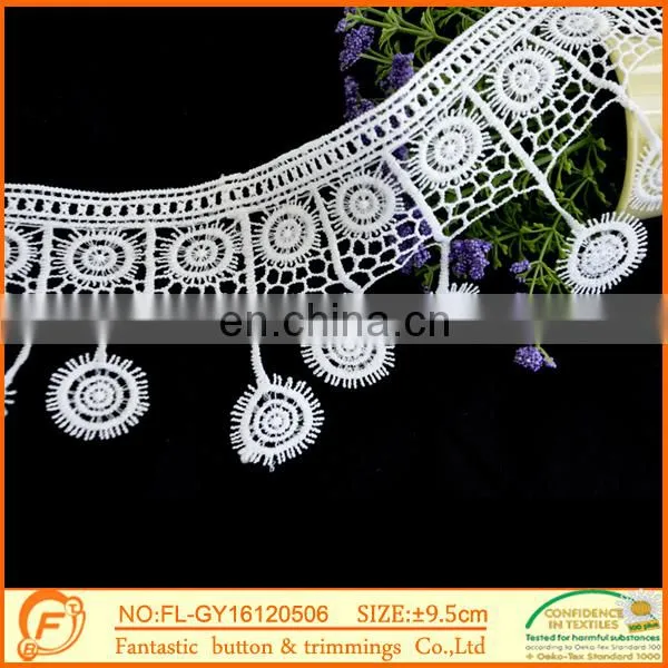 Flower Trimming Laces And Waves White Lace Fabric Wholesale Tassels photo-3