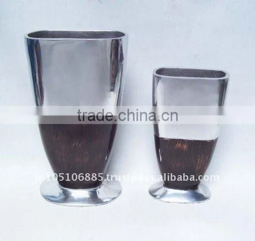 Aluminium Flower Vase/Aluminium Flower Vase With Antique Finish