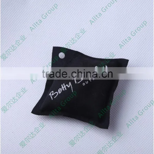 Black Color Cool Stuffed Clothing Woven Labels for Men photo-2