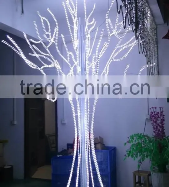 Iron Frame Solar Powered Christmas Tree photo-4