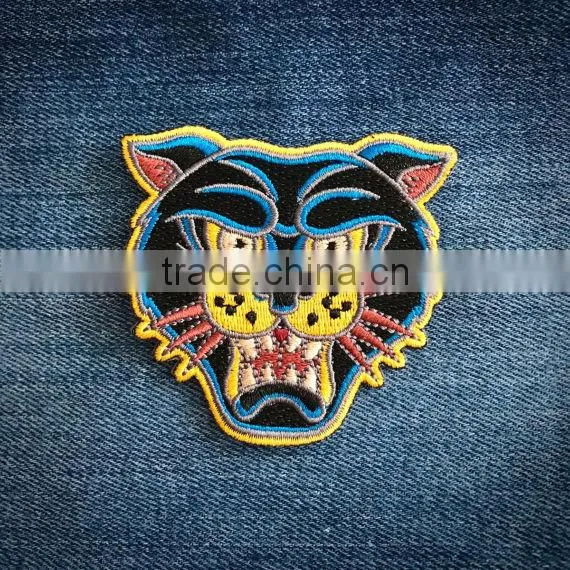 2017Customized Tiger Embroidery Patch, New Custom Embroidered 3D Logo Patch photo-3