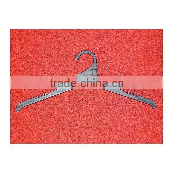Space Saving Plastic Hanger photo-2
